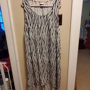 Sleeveless high low 2X dress. Never worn!